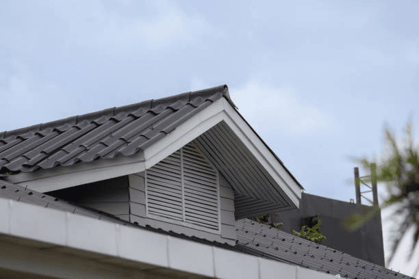 Recon Roofing crew working on a home in Lago Vista, TX